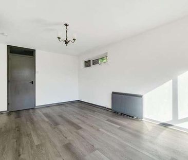 Reading, Berkshire, RG30 - Photo 3