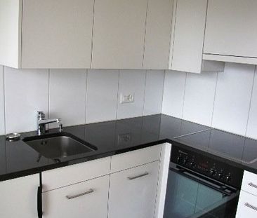Helle, moderne 1-Zimmer-Wohnung in Adliswil - Photo 3