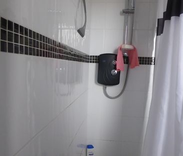 Room in a Shared Flat, Gorgie Road, EH11 - Photo 6