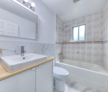 Maison à étages à louer - Laval (Chomedey) (Carrefour Saint-Martin) - Photo 5