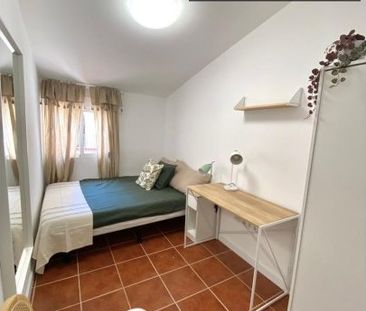 valencia, Valencian Community 46011 - Photo 6