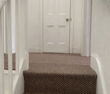 Studio Flat, Edgbaston, B17 - Photo 6