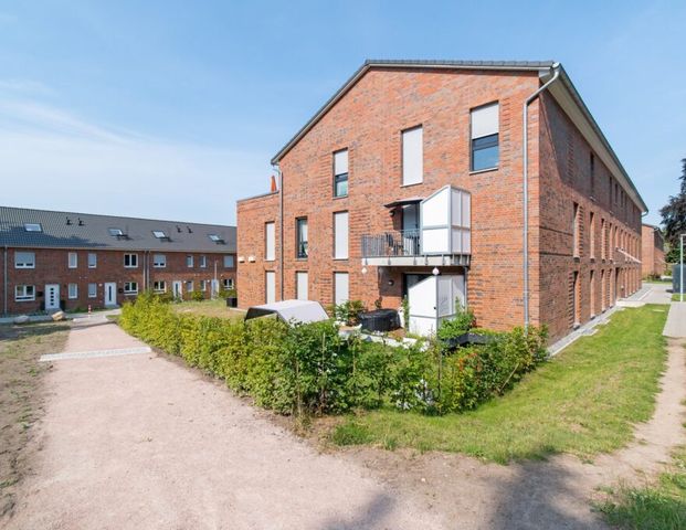 Praktisch geschnittene 3-Zimmer-Wohnung mit Balkon und Stellplatz! - Photo 1