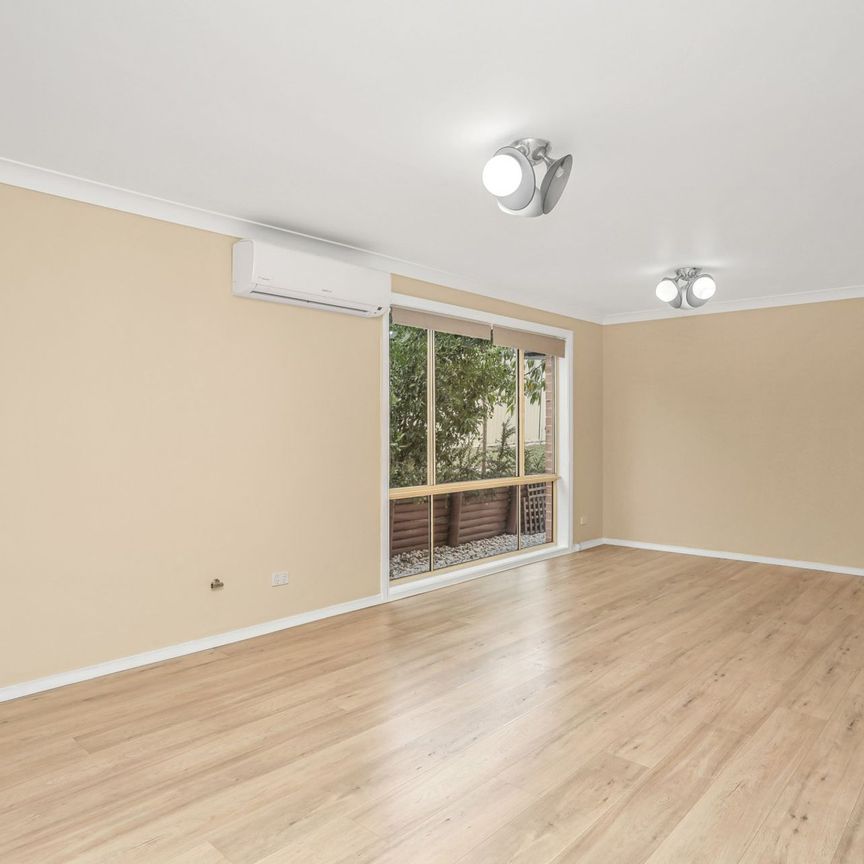 Stylish Modern Residence in a Prime Quakers Hill Location!! - Photo 1