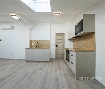 Pronájem útulného podkrovního bytu 1+kk (36,30 m - Photo 6