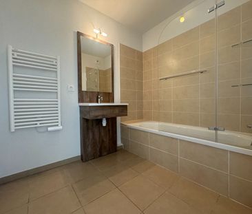 Location Appartement 3 pièces 57m² - Photo 4
