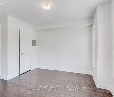 For Lease - 12 Creekbank Road Unit# Upper, Toronto, Ontario - Photo 3