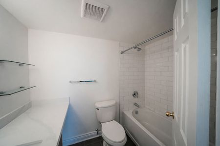 For Lease - 380 Dixon Road Unit# 702, Toronto, Ontario - Photo 5