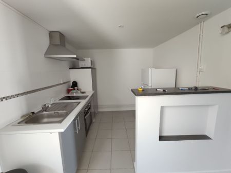 Location Appartement 1 pièce 30m² - Photo 4