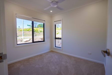 Brand New, Never Lived in 2 Bedroom Home! - Photo 2
