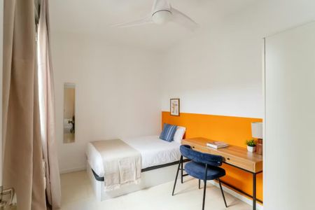 Calle de Fuencarral, Madrid, Community of Madrid 28010 - Photo 3