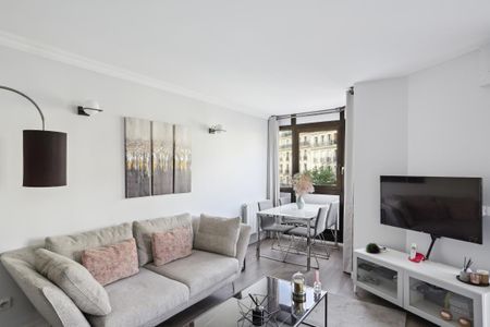 Location Appartement 2 pièces Meublé 51m² PARIS 17ème - Photo 4