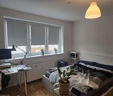 Attraktive, renovierte 1-Zimmer Wohnung in Bahnhofsnähe zu vermieten! - Foto 1