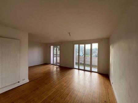 Location Appartement 3 pièces 70m² - Photo 2