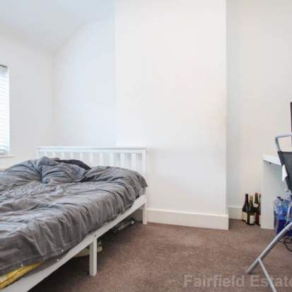 2 bedroom property to rent in Watford - Photo 1