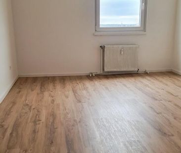 2 Zimmer, möbliert, frisch renoviert, traumhafter Ausblick - Photo 4