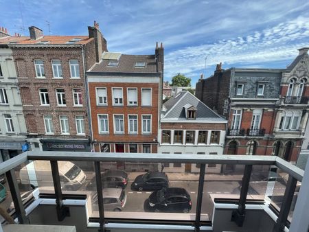 Studio meublé de 24.2 m2, rue de Douai réf G575 - Photo 3