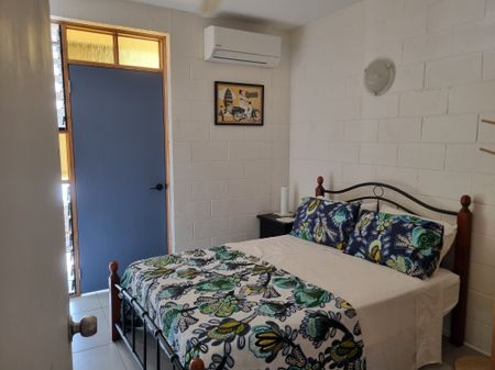 Coconut Grove - Photo 2