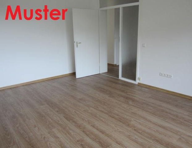 Tolle 2-Zimmer-Wohnung - frisch modernisiert - Foto 1