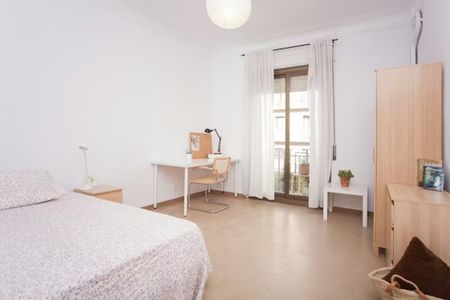 Carrer de Còrsega, Barcelona, Catalonia 08037 - Photo 4