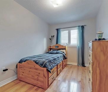 For Lease - 68 Hawkes Drive, Richmond Hill, Ontario - Photo 2