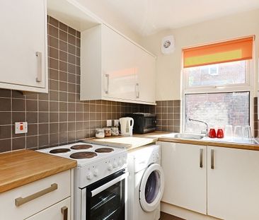 Great 3 bedroom property with 2 bathrooms - Photo 3