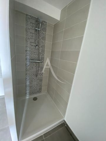 Location Appartement 2 pièces 48m² - Photo 4
