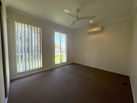 SPACIOUS 4 BEDROOM FAMILY HOME - Photo 3