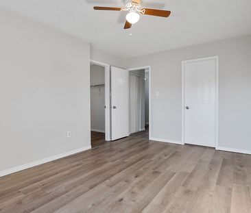 For Lease - 334 Sparrow Circle, Pickering, Ontario - Photo 5