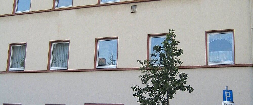 3 ZKB mit Balkon, Uninah! - Photo 1