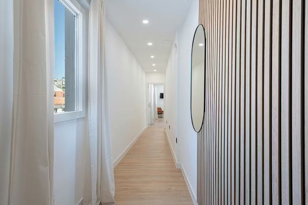 Calle del Arenal, Madrid, Community of Madrid 28013 - Photo 1