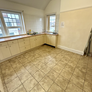 1 bedroom property to rent - Photo 2