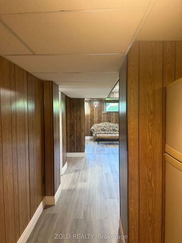 346 Wenlock Avenue #Basement - Photo 2