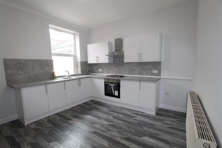 2 bed house to rent in Brook Street, Blackburn, BB1 - Photo 5