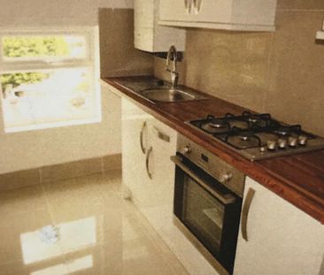 1 Bed Flat, Streatham High Road, SW16 - Photo 3