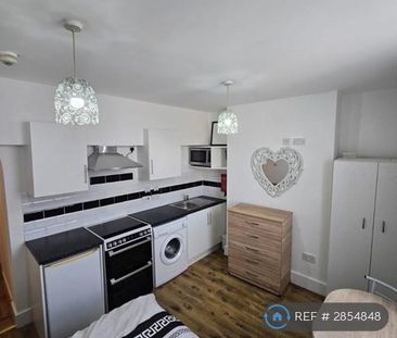 Studio to rent - Photo 4