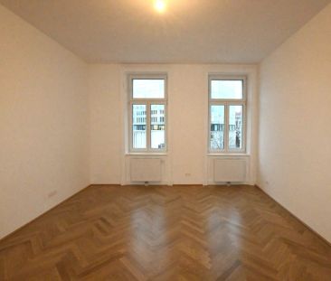 Elegante 3,5 Zimmer Altbauwohnung mit neuer Küche – unbefristet - E... - Photo 2