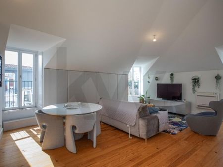 Luxury Apartment for rent in Misericórdia, Portugal - Photo 2