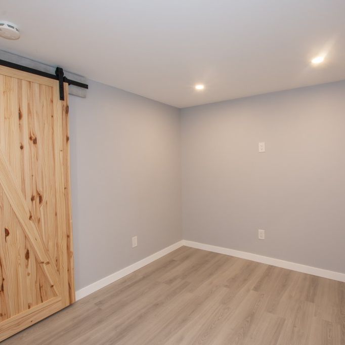 Charming 1-Bedroom Apartment for Rent in Niagara Falls! - Photo 1