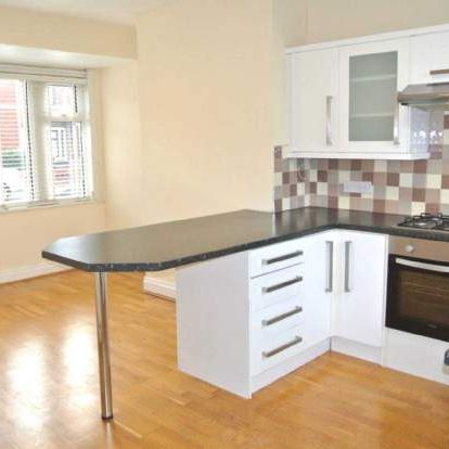 2 bedroom property to rent in Blackpool - Photo 1