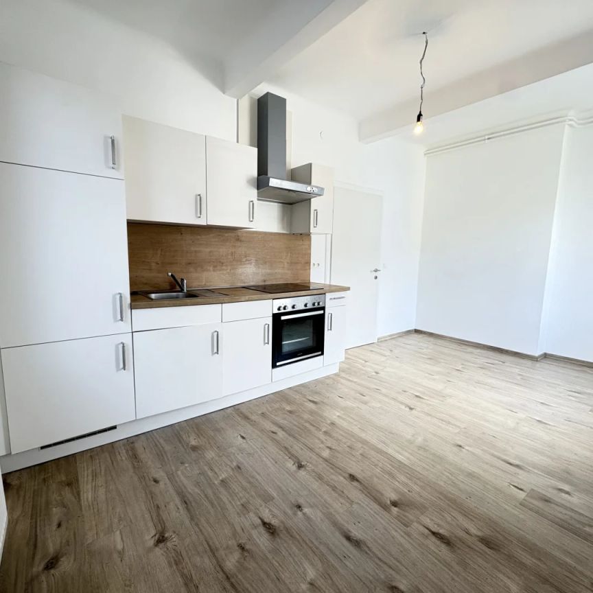 Sonnig, zentrumsnah, 2-Zimmer-Wohnung! - Foto 1