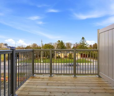 For Lease - 3284 Greenbank Road, Barrhaven, Ontario - Photo 5