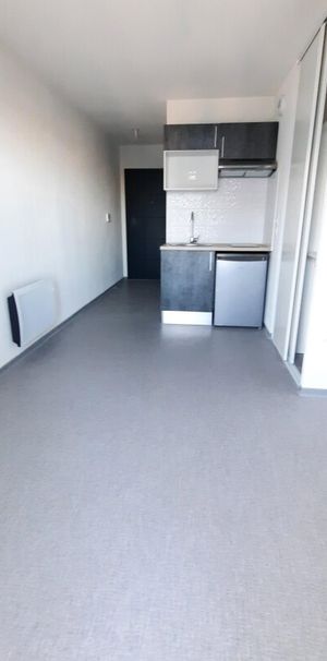 Location Appartement 1 pièce 18m² NIMES 30000 - Photo 1