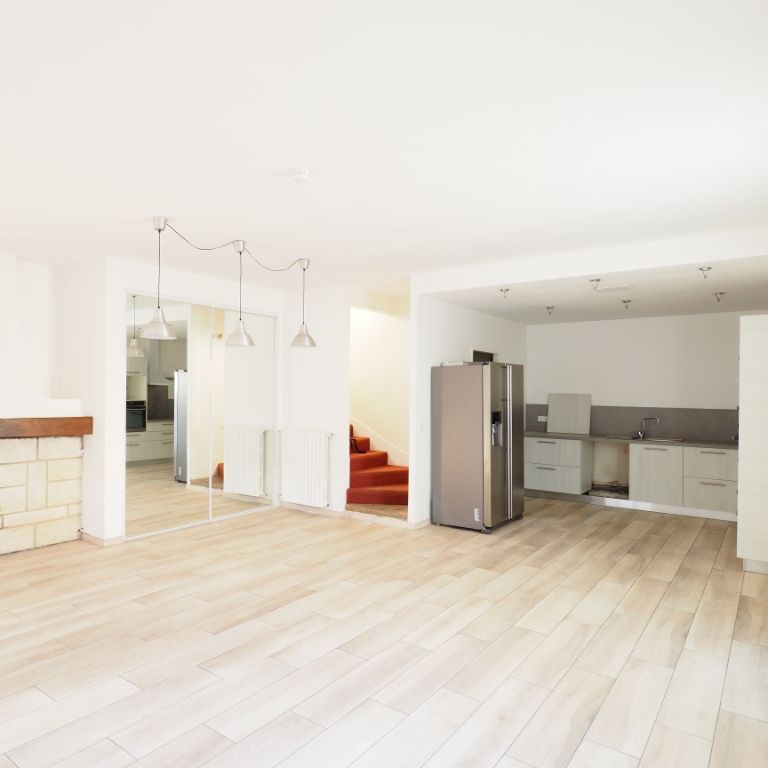 Location Appartement 6 pièces 154m² - Photo 1