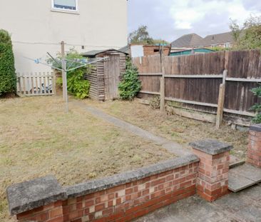 Kirkwall Crescent, Thurnby Lodge, LE5 - Photo 3