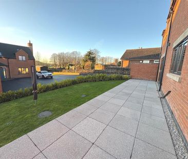 3 bedroom detached house to rent - Photo 5