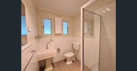 4 Bedroom Family Home on Acreage - Photo 4