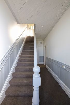 Spacious 4-Bedroom Flat in Prime City Centre Location – Dunedin, 9016 - Photo 1