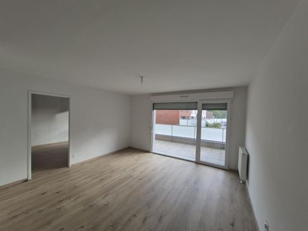 Location Appartement 2 pièces 49m² LILLE 59000 - Photo 2