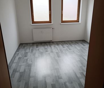 Mürzzuschlag. Großzügige Wohnung mit Balkon für eine liebe Familie - Photo 4